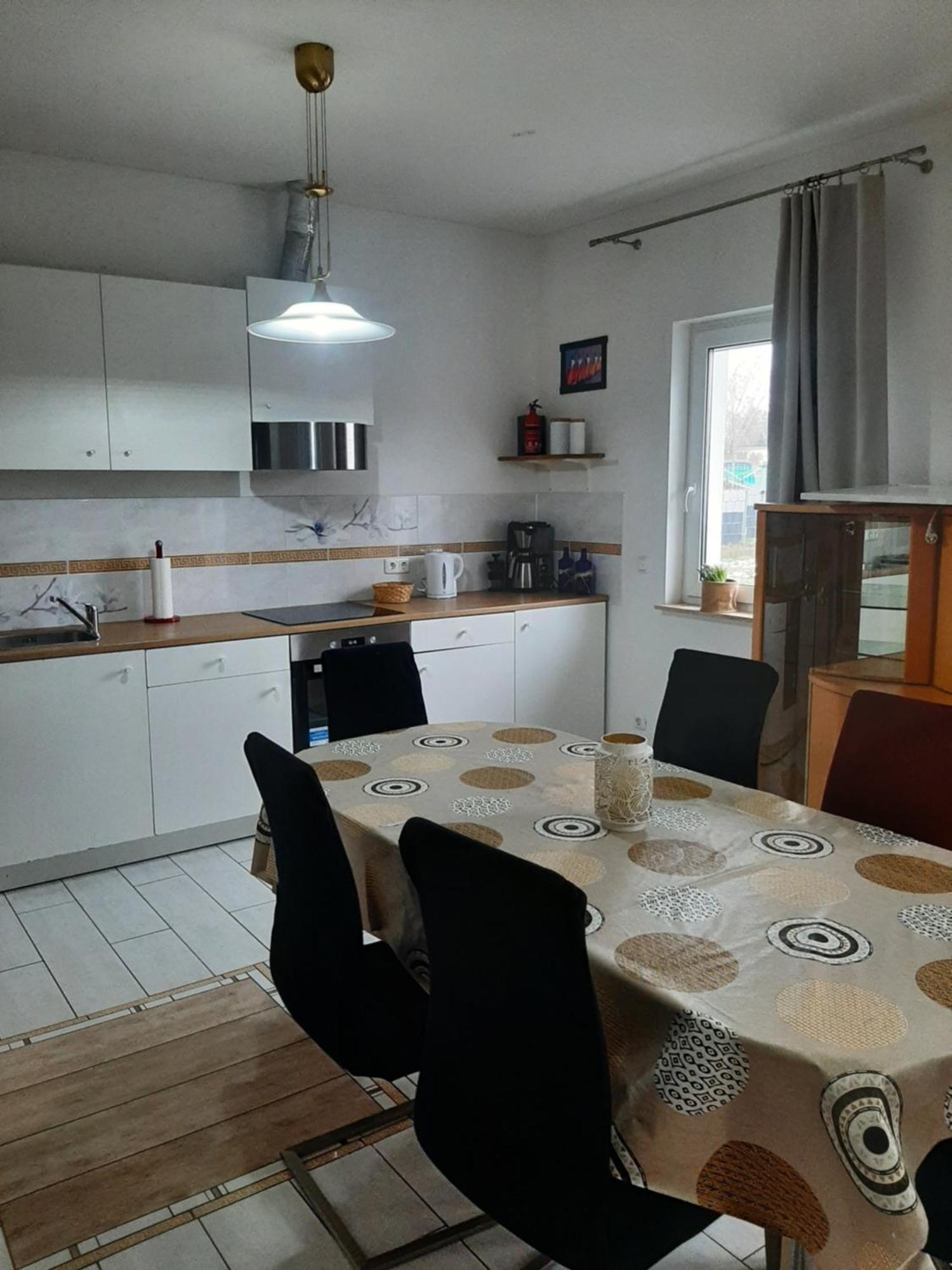 Am Bahnhof Apartment Werneuchen Room photo