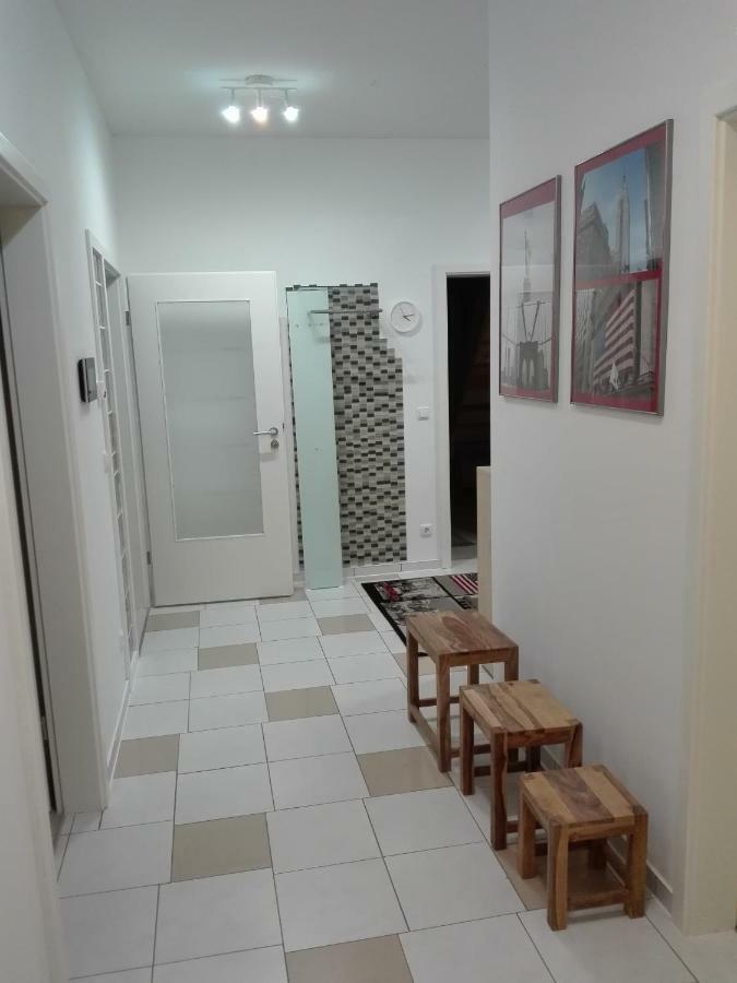 Am Bahnhof Apartment Werneuchen Exterior photo